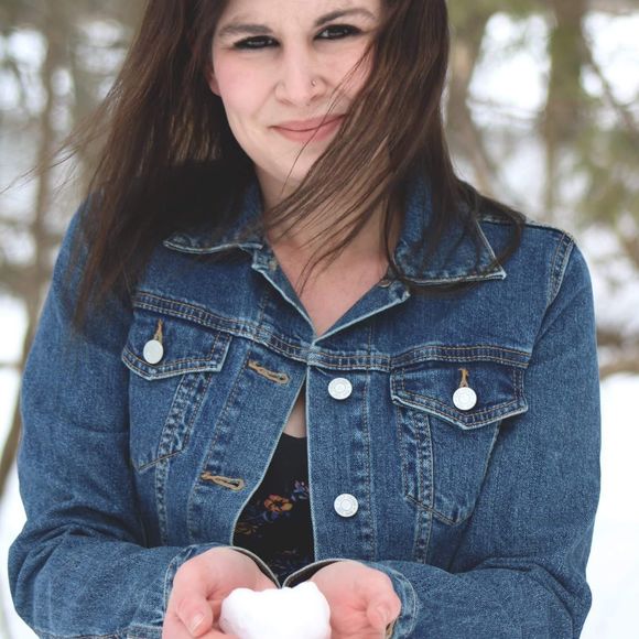 Meet your Posher, Jocelyn - Picture 1 of 1